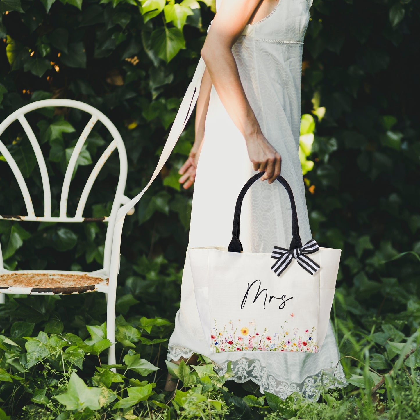 Crisky Mrs Canvas Tote Bag,Bride Bag, Bridal Shower Gifts for Bride, mrs Bag, Wedding Giftts, Engagement Gifts, Future Mrs Gifts, Bachelorette Party 13.8" x 12.4" x 6"