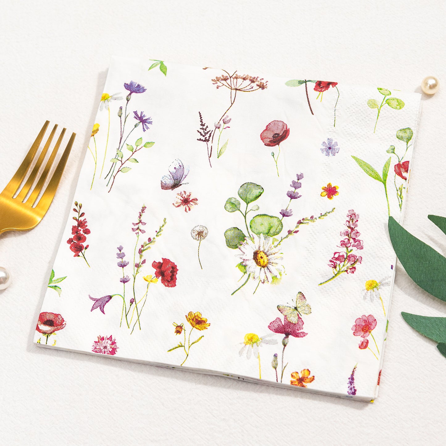 Crisky 100 Pcs Floral Luncheon Napkins Disposable Napkins for Wedding/Engagement/Bridal Shower/Baby Shower/Anniversary Tea Party Decoration, 3-Ply