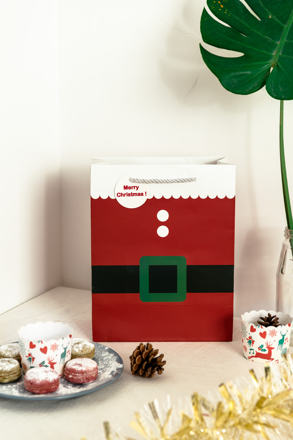 Crisky Merry Christmas Santa Claus Gift Bags, Deep Red, Medium Bags 12 Pcs, 10" x 8" x 4"