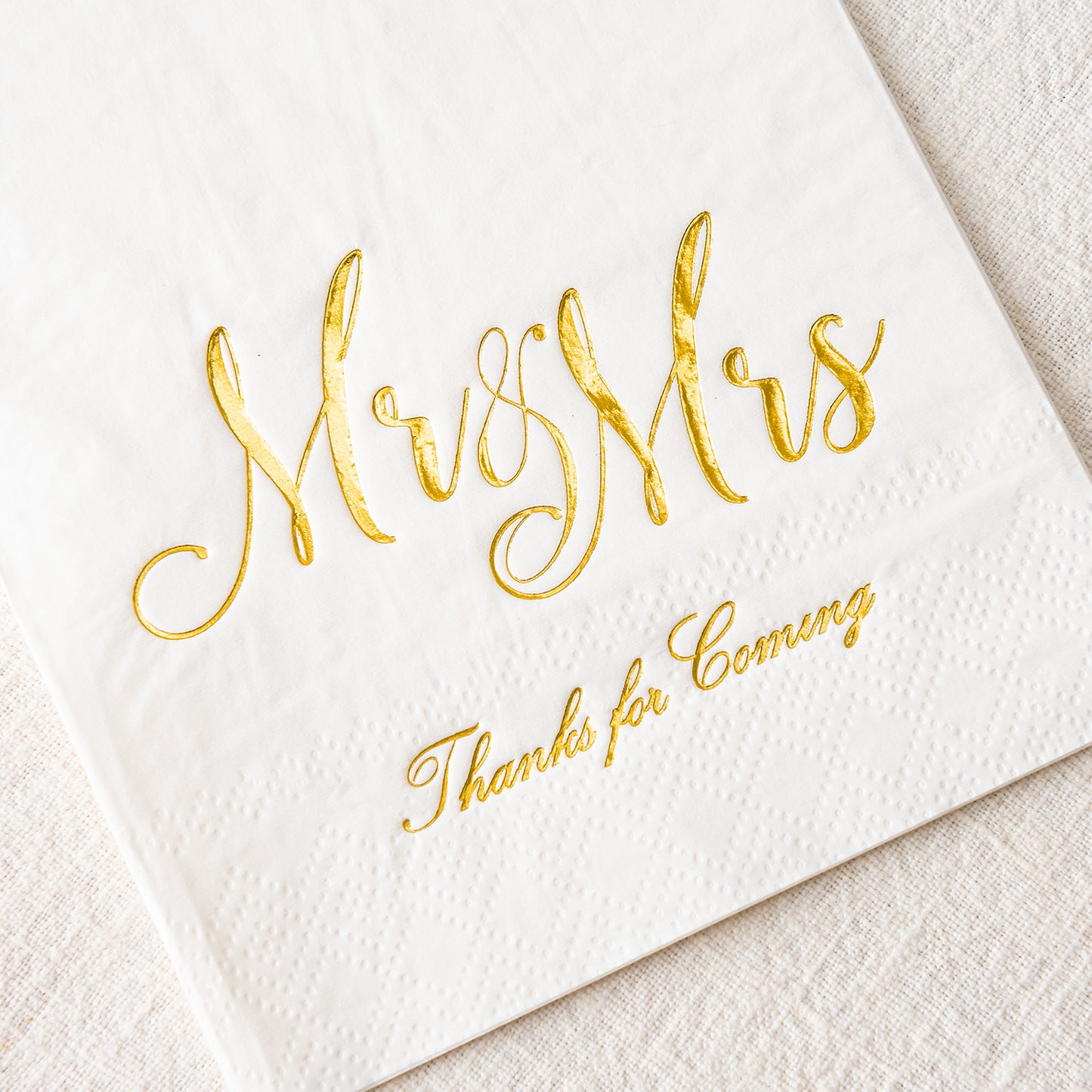 Crisky Mr & Mrs Dinner Napkins Gold Wedding Dinner Napkins Disposable Decorative Towels for Wedding Shower Banquet, Elegant Gold Wedding Rehearsal Dinner Party Decoraions ,50 Pcs, 3-ply, 12"x16"