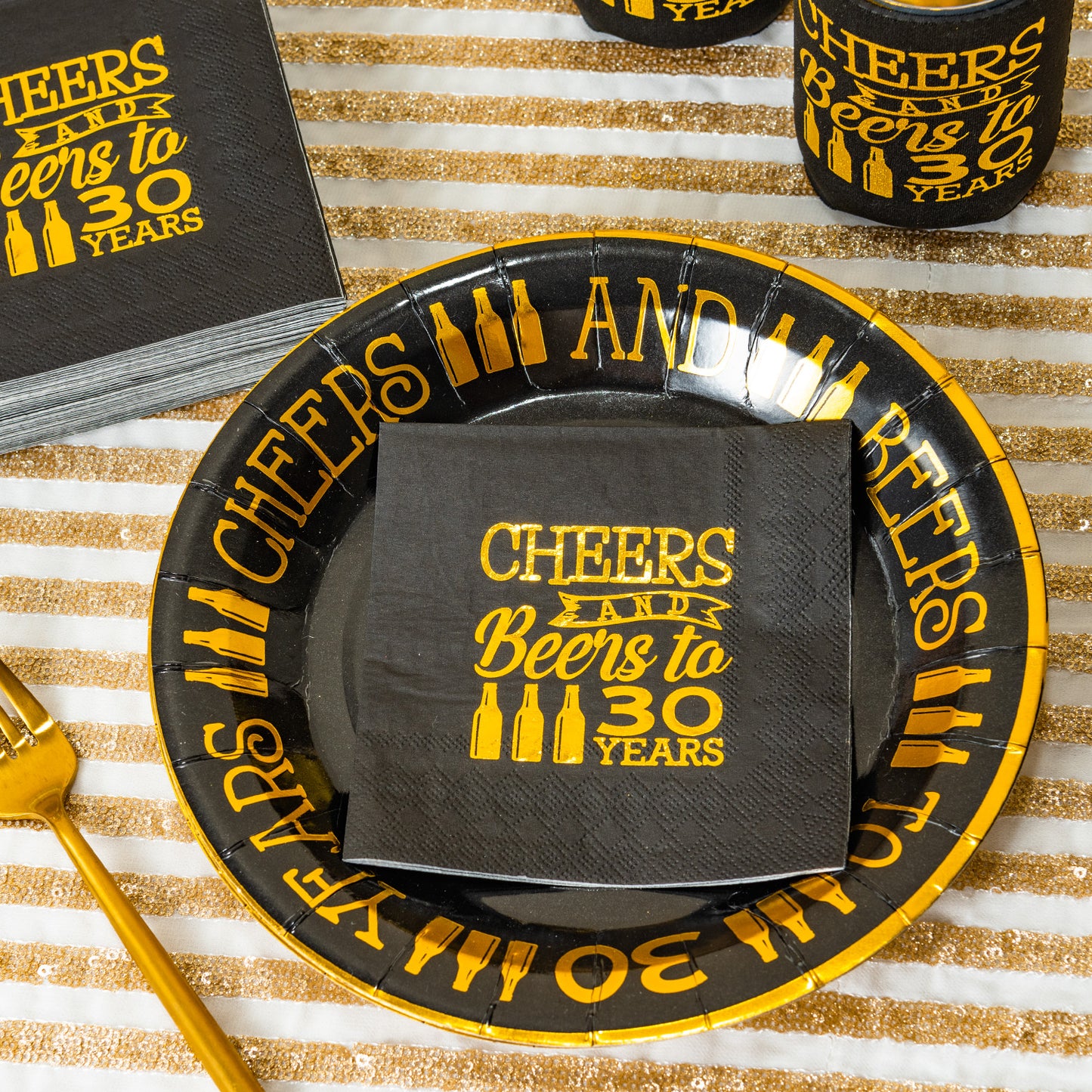 Crisky 30th Birthday Cocktail Napkins Black and Gold, Beverages Napkins for 30th Birthday Anniversary Decorations Cheers to 30 Years, 50 PCS, 3-Ply