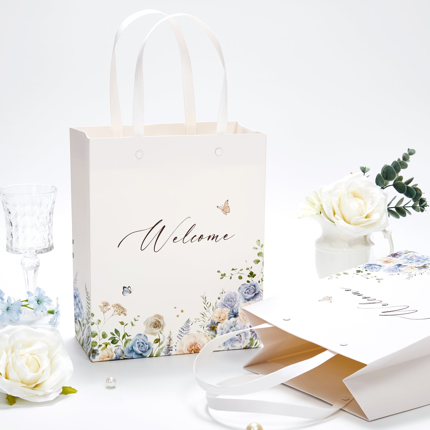 Crisky Blue Flower Welcome Bags for Wedding Hotel Guests, 25 pcs Candy Buffet Bags, Wedding Gift Bridal Baby Shower Favor Bags, 10"x8"x4"