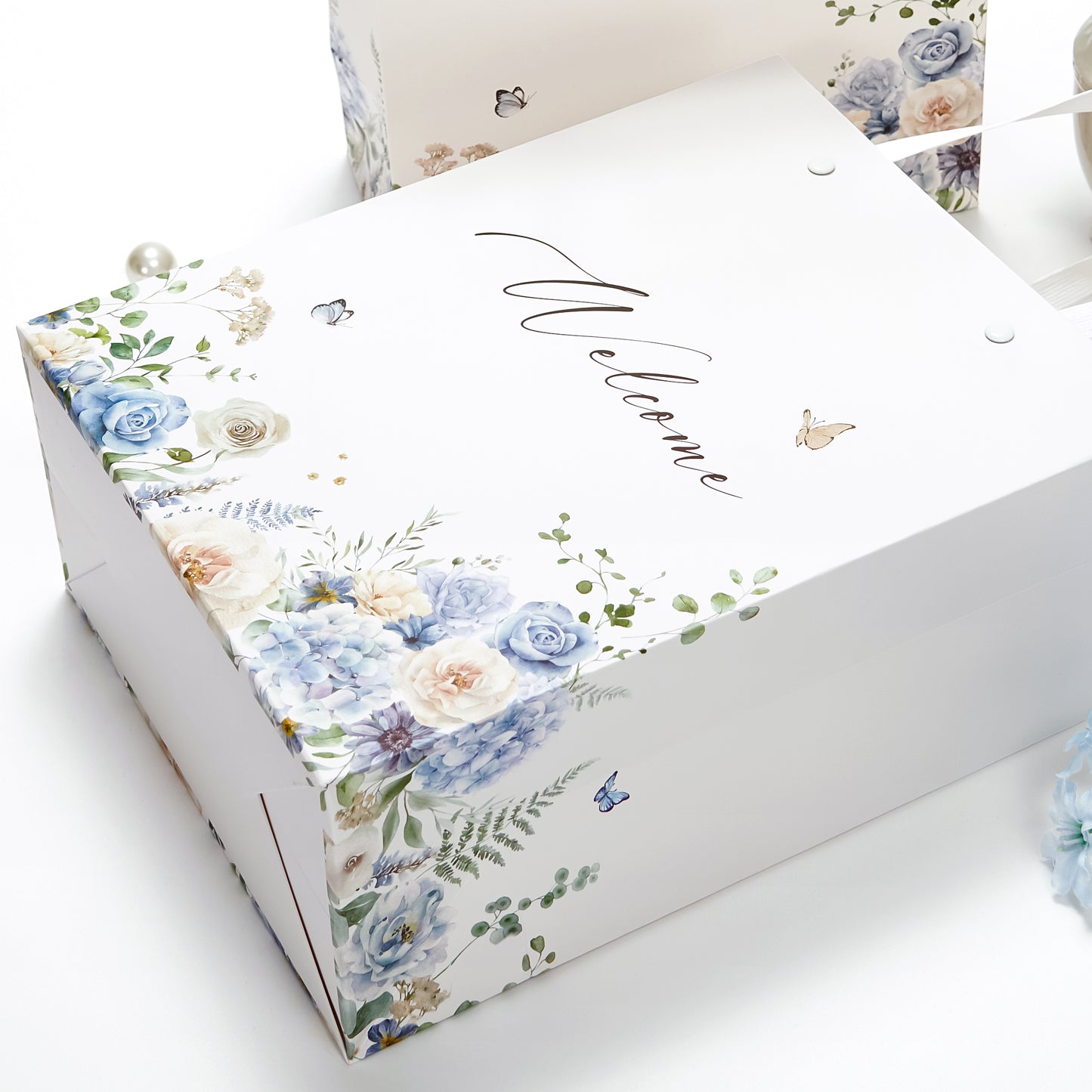 Crisky Blue Flower Welcome Bags for Wedding Hotel Guests, 25 pcs Candy Buffet Bags, Wedding Gift Bridal Baby Shower Favor Bags, 10"x8"x4"